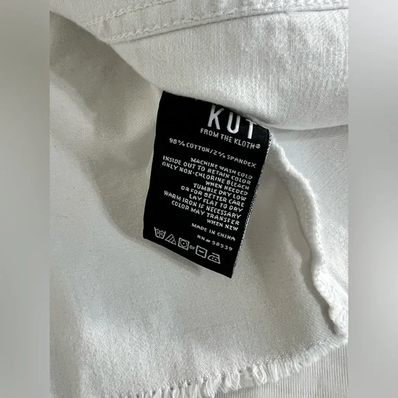 Kut from the Kloth Kara Fray Hem White Denim Jacket Size Small NWT - Picture 11 of 12